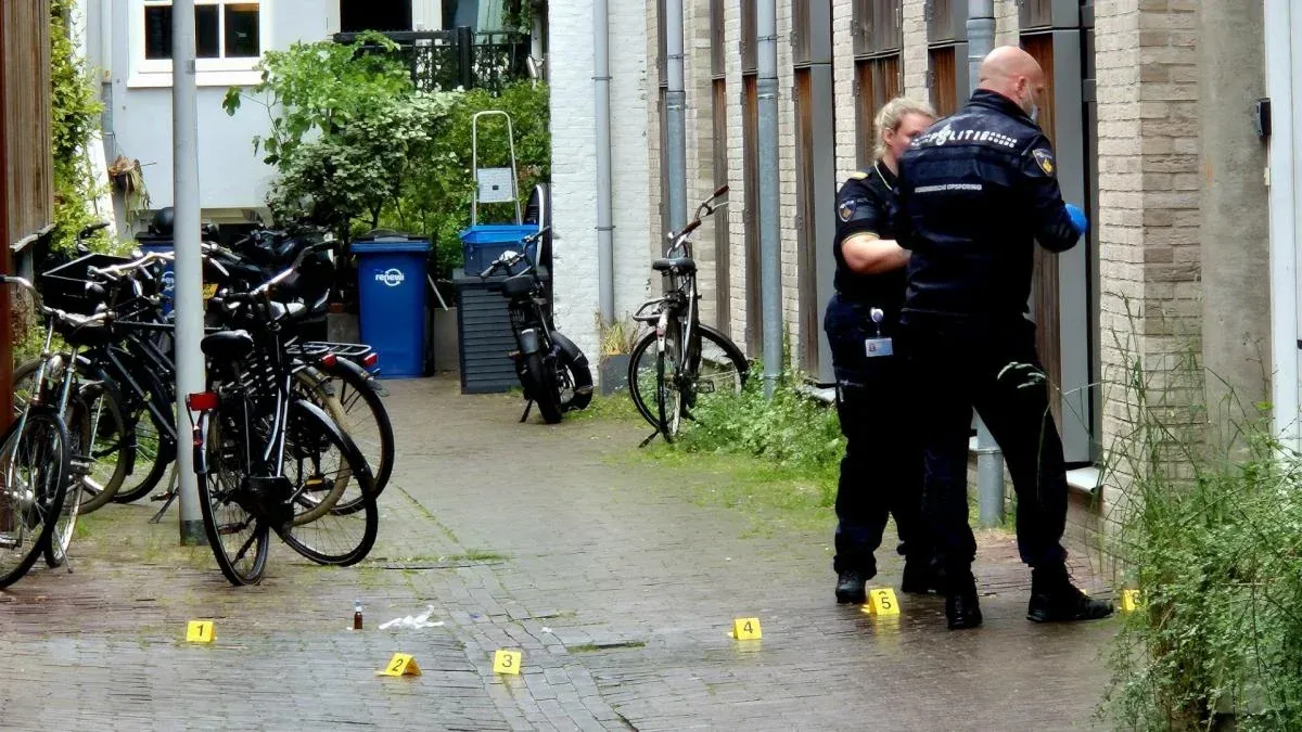 Politie doet onderzoek bij de woning