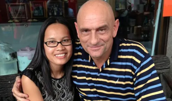 Pieter Hoovers (54) en Tae Kaewpanya (32)